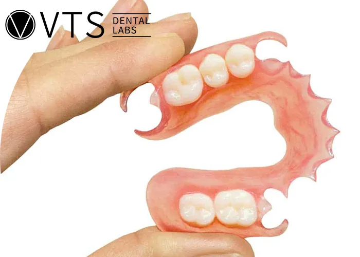 Flexible-Partial-Denture-vs.-Fixed-Which-One-Truly-Fits-Your-Needs?